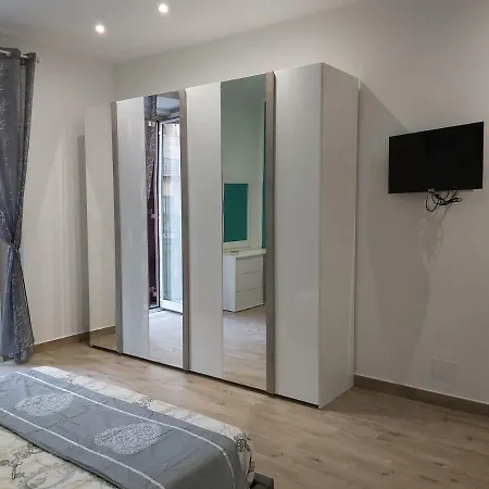Dormire A Napoli Centro Holiday House Casa Vacanza Exterior photo