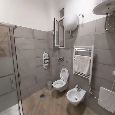 Dormire A Napoli Centro Holiday House Casa Vacanza Exterior photo